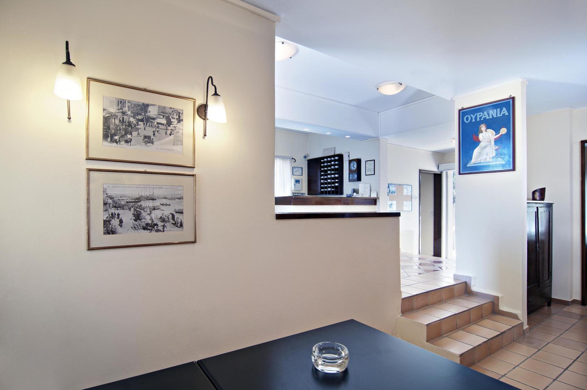 Ourania Apartments Hotel Херсониссос Экстерьер фото