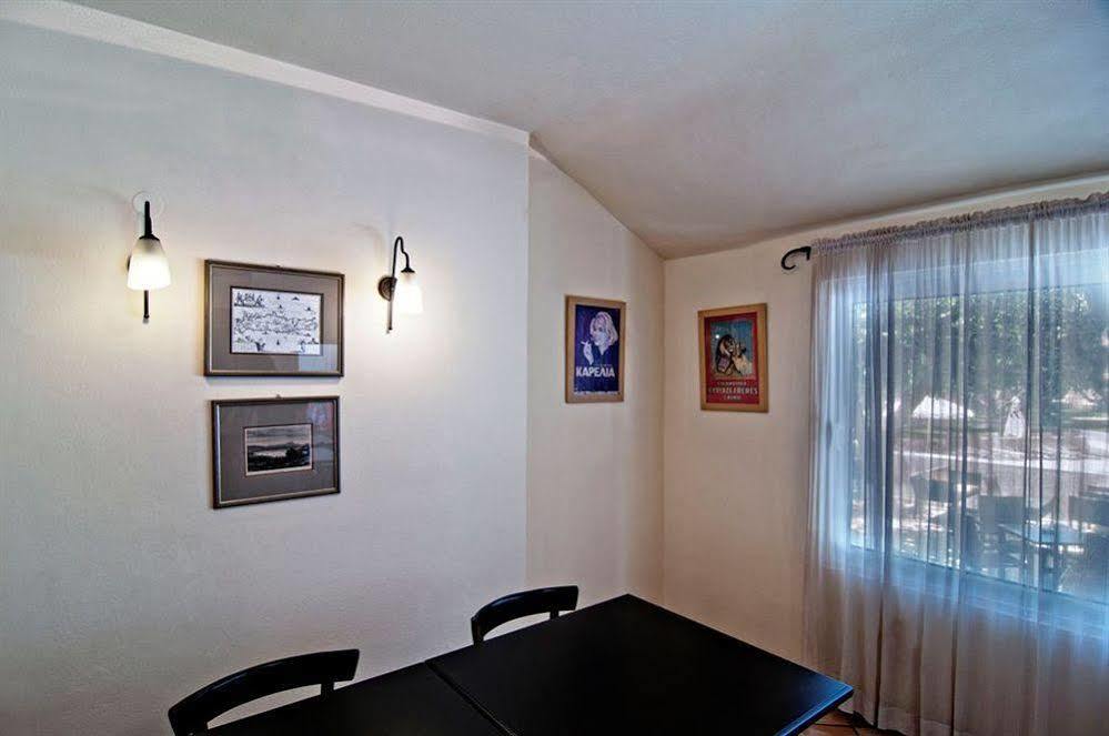 Ourania Apartments Hotel Херсониссос Экстерьер фото