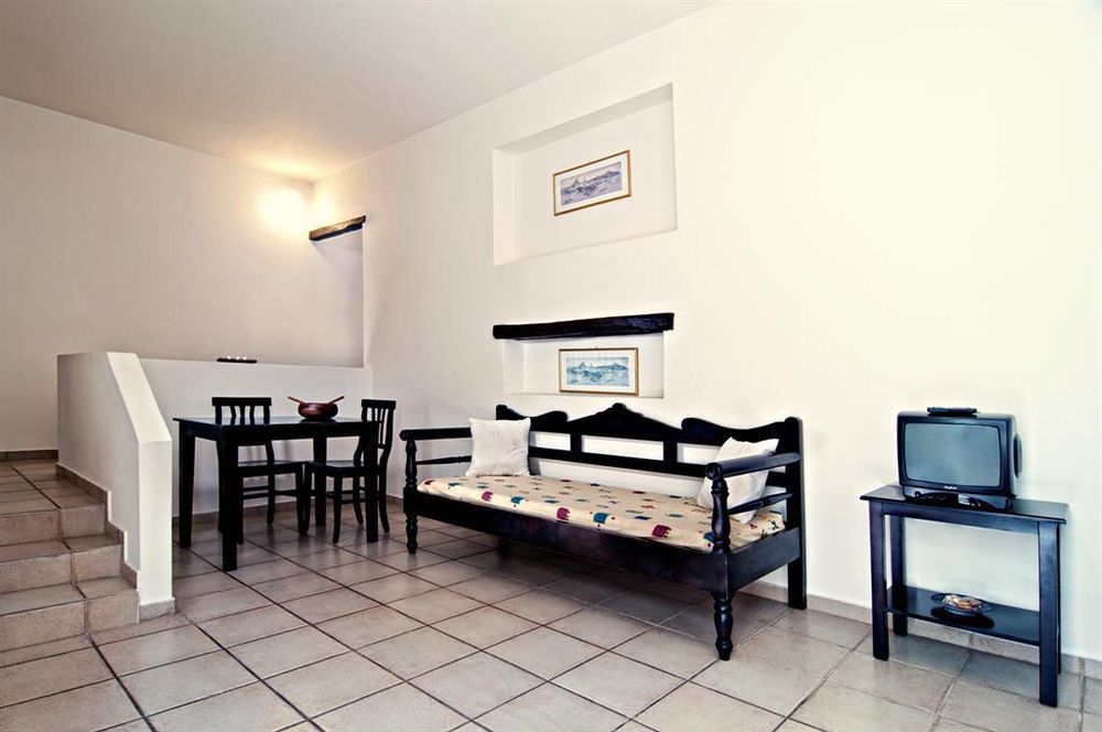 Ourania Apartments Hotel Херсониссос Экстерьер фото